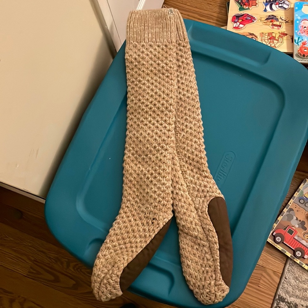 Merino popcorn stitch slipper socks - one size